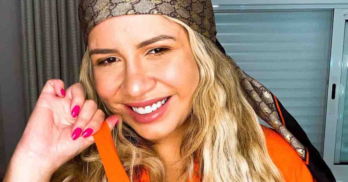 Marília Mendonça CHORA MUITO, Após Ataques na INTERNET